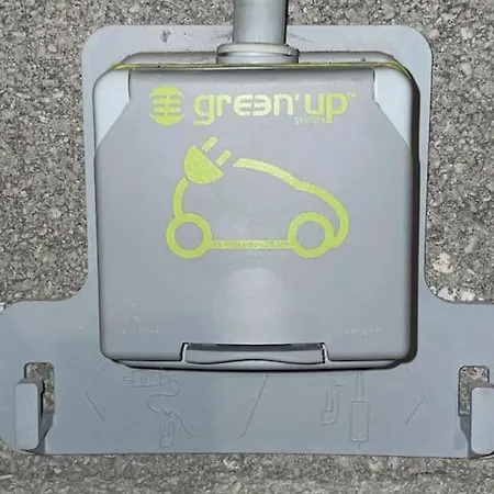 Plein Centre, Garage Recharge Voiture Apartment Langres